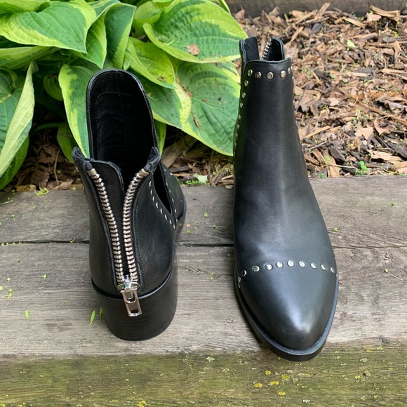 Steve Madden Shoes - NEW Steve Madden Boots